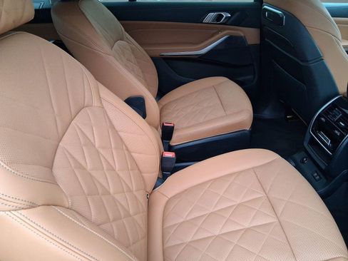 Certified 2023 BMW X7 xDrive40i image 32