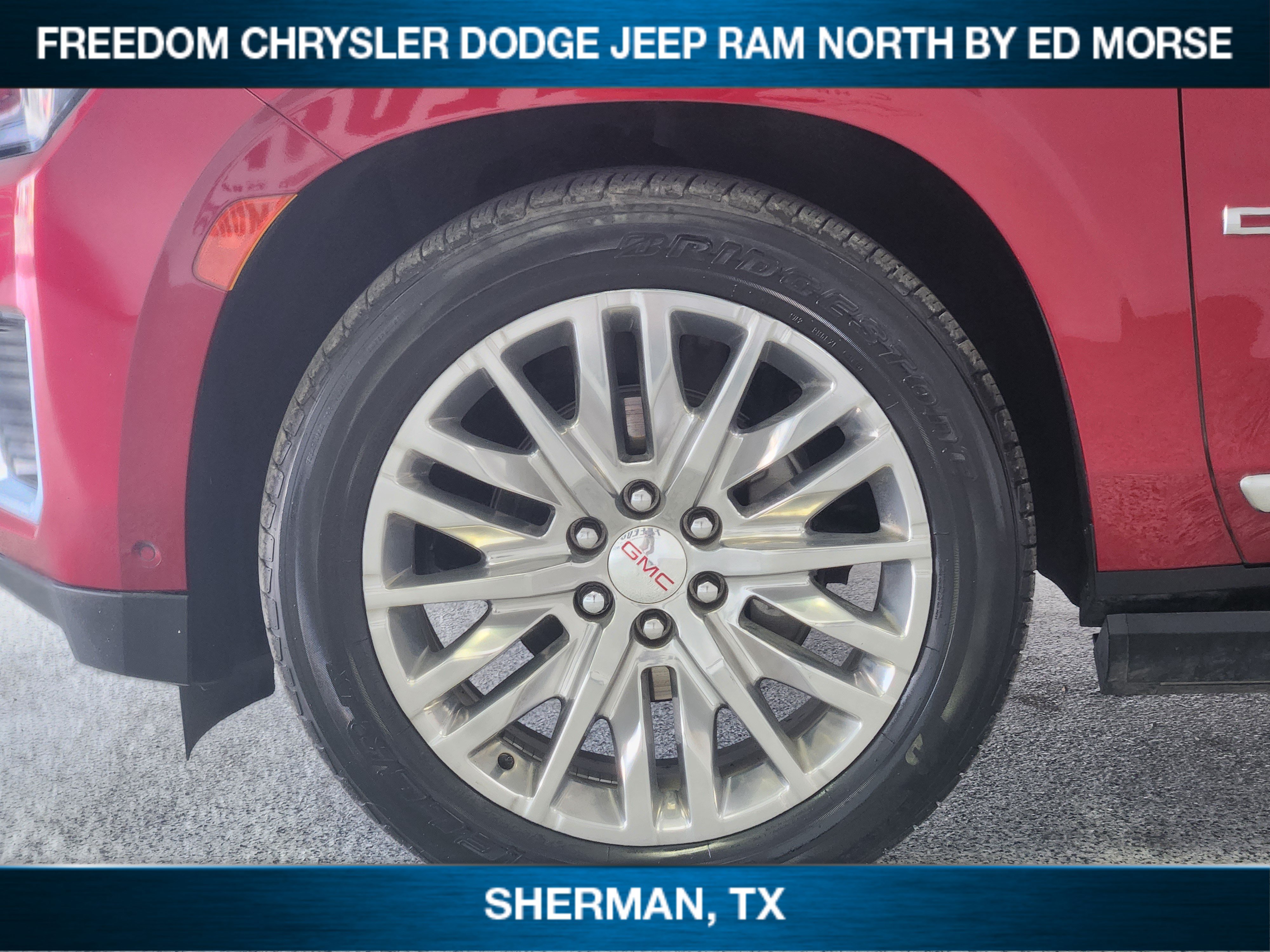 Used 2023 GMC Yukon XL Denali w/ Denali Reserve Package AWD/4WD image 7
