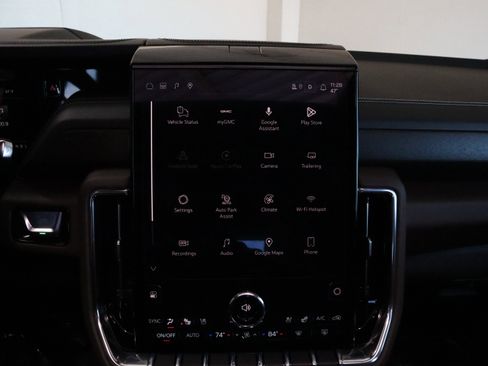 Used 2026 GMC Yukon Denali Ultimate image 27