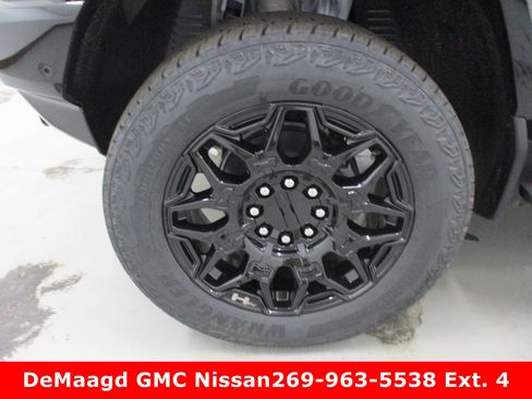 New 2026 GMC Hummer EV SUV image 4