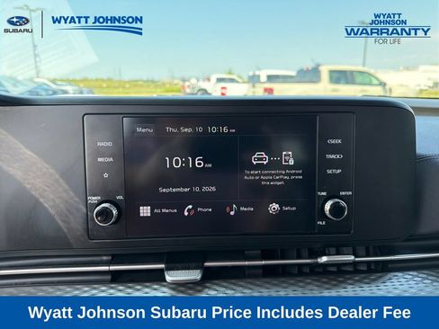 Used 2024 Kia Carnival LX FWD image 23