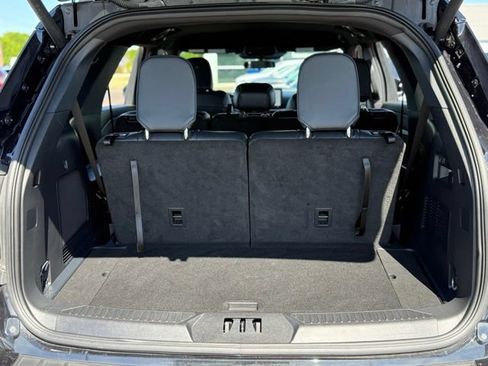 Certified 2025 Ford Explorer ST-Line w/ ST-Line Street Pack AWD/4WD image 24