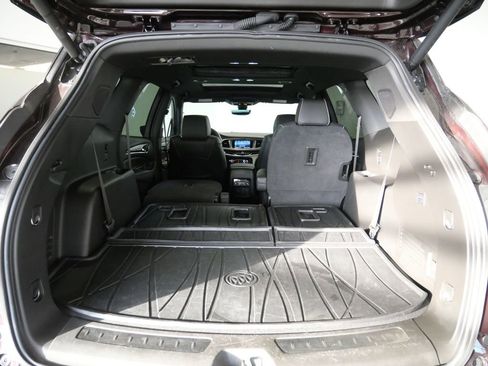 Used 2023 Buick Enclave Avenir w/ Avenir Technology Package image 27