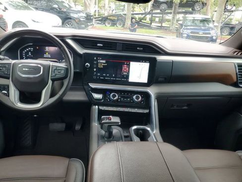 Certified 2023 GMC Sierra 1500 Denali w/ Technology Package image 12