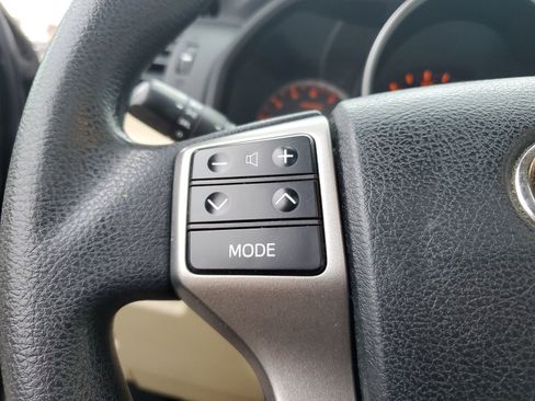 Used 2010 Toyota 4Runner SR5 image 21