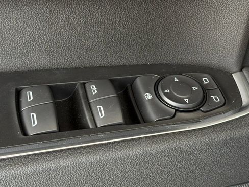 Used 2026 GMC Sierra 1500 SLE RWD image 12