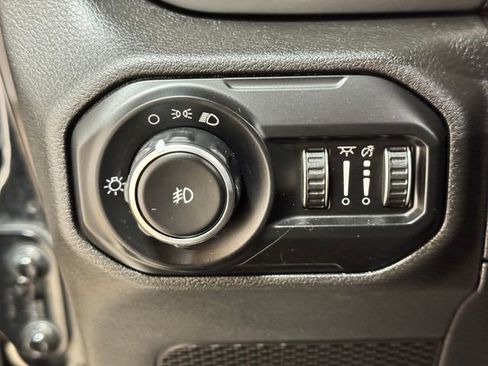 Used 2021 Jeep Wrangler Unlimited Sport image 43