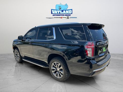 Used 2021 Chevrolet Tahoe LT w/ LT Signature Package RWD image 3