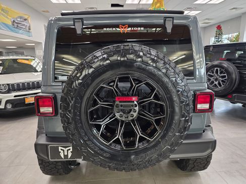 New 2025 Jeep Wrangler Unlimited Sport image 5