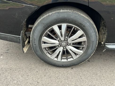 Used 2018 Nissan Pathfinder SL w/ Cargo Package image 35