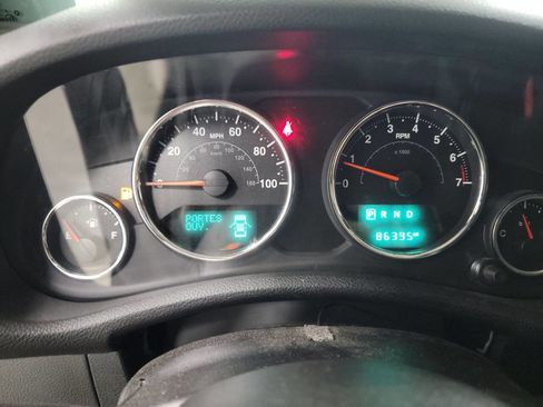 Used 2015 Jeep Wrangler Sahara w/ Dual Top Group image 9