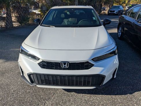 Used 2025 Honda Civic Sport Touring image 2