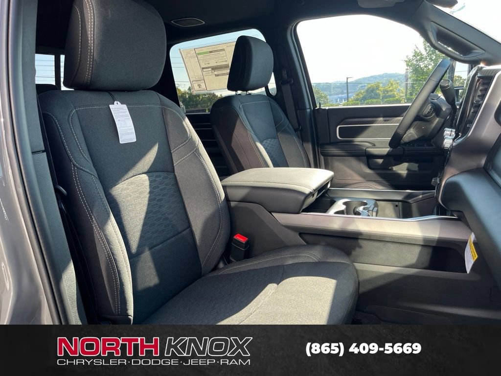 New 2027 RAM 3500 Big Horn AWD/4WD image 29