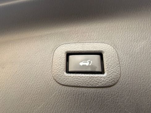 Used 2022 INFINITI QX80 Luxe w/ Cargo Package image 18