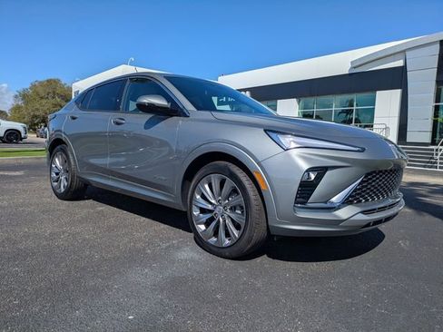 New 2026 Buick Envista Avenir image 2