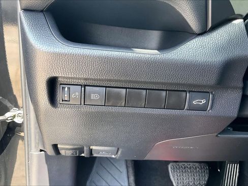 Used 2024 Toyota RAV4 XLE w/ Convenience Package FWD image 15
