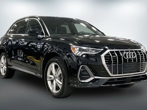 Used 2023 Audi Q3 2.0T Premium AWD/4WD image 1