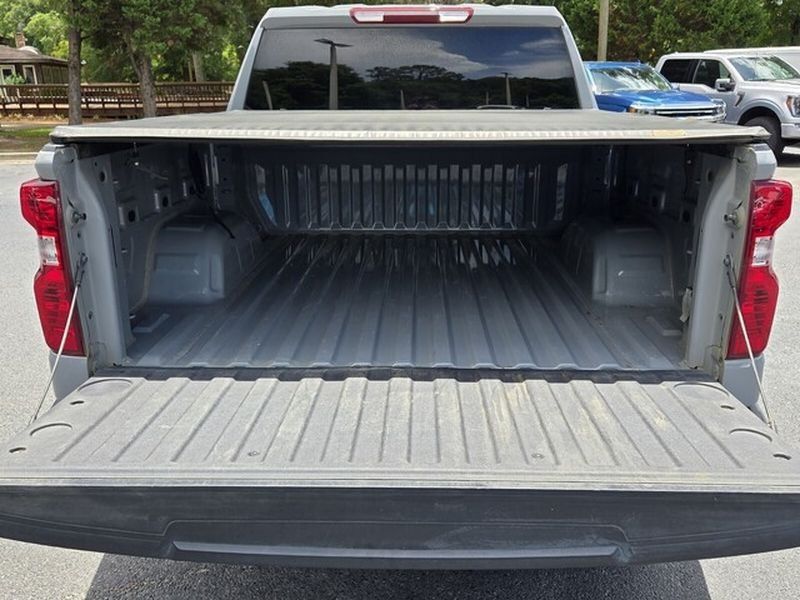 Used 2024 Chevrolet Silverado 1500 LT AWD/4WD image 15