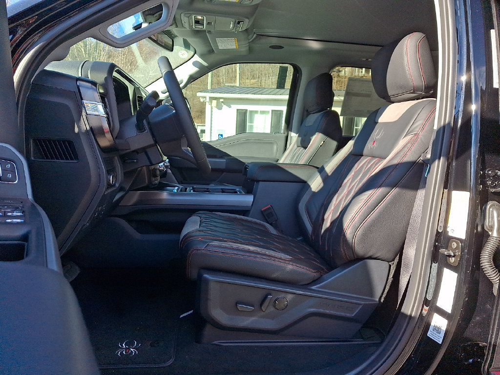 New 2026 Ford F250 Lariat w/ Black Appearance Package AWD/4WD image 6