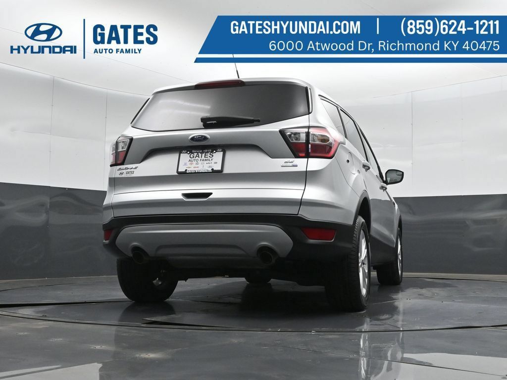 Used 2017 Ford Escape SE AWD/4WD image 36