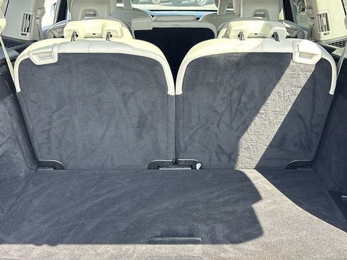 Used 2022 Volvo XC90 T5 Momentum w/ Climate Package image 33