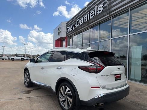 Used 2019 Nissan Murano SL image 2