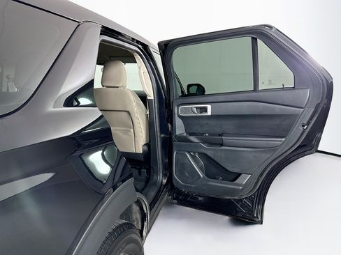 Used 2022 Ford Explorer 4WD image 31