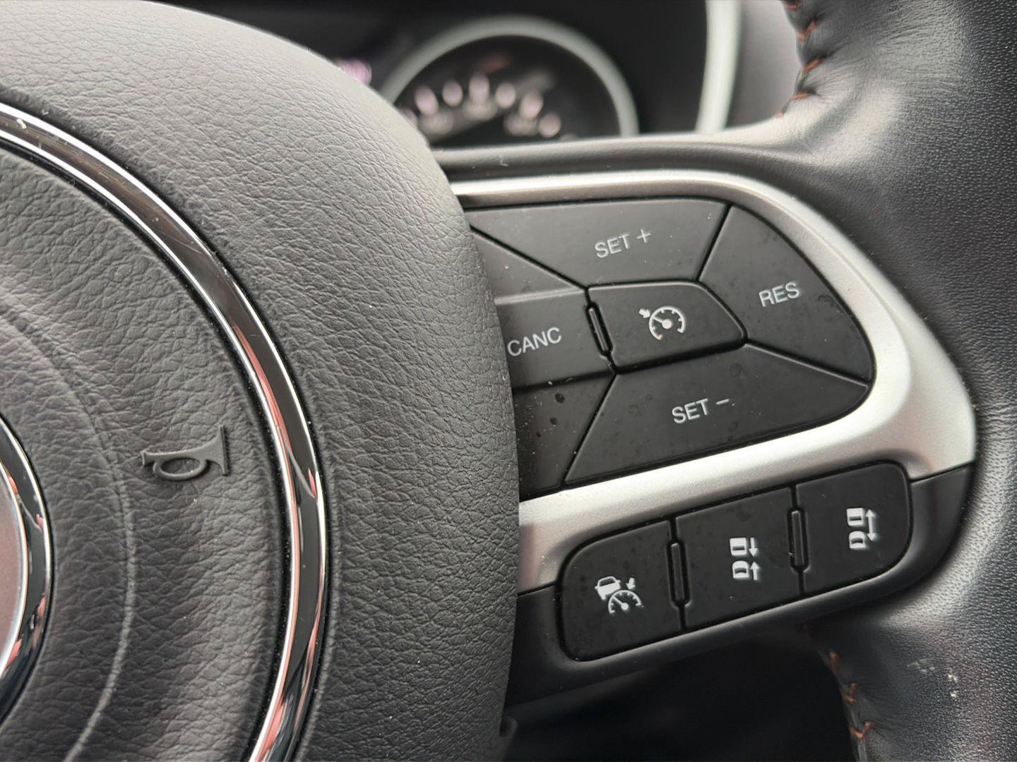 Used 2021 Jeep Compass Limited AWD/4WD image 17