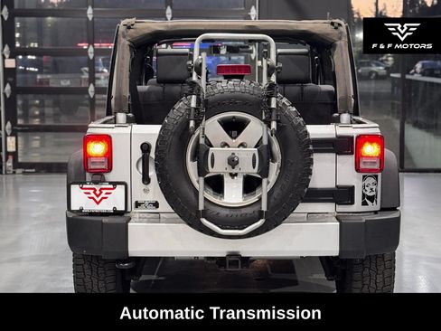 Used 2010 Jeep Wrangler Unlimited Sport AWD/4WD image 5