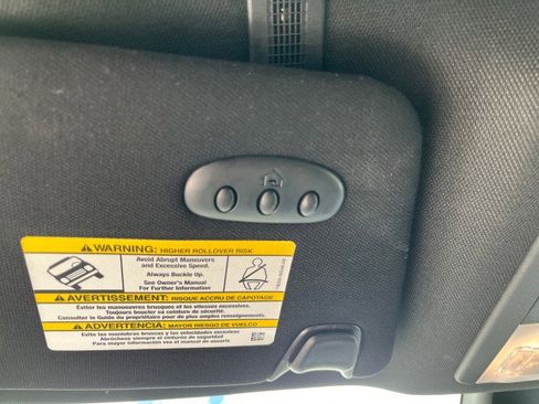 Used 2018 Ford Explorer XLT w/ Equipment Group 202A image 24