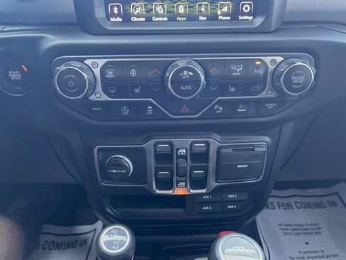 Used 2021 Jeep Gladiator Sport w/ Quick Order Package 24Q 80Th AWD/4WD image 17