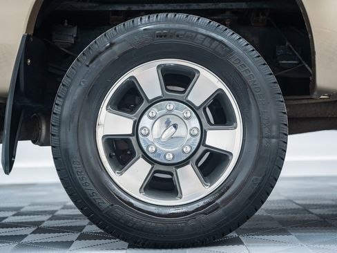 Used 2011 Ford F250 Lariat w/ Chrome Pkg image 20