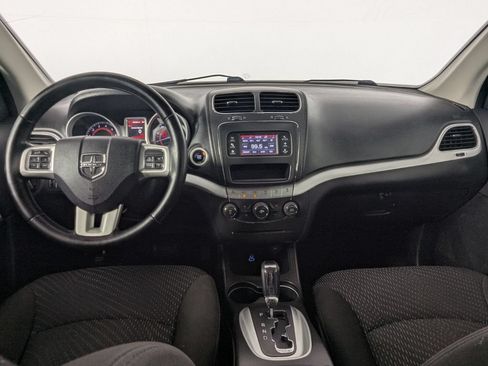 Used 2020 Dodge Journey SE w/ SE Popular Equipment Group FWD image 13