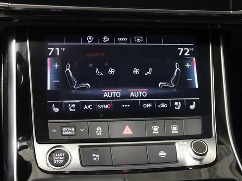 Used 2025 Audi Q8 Premium Plus image 29