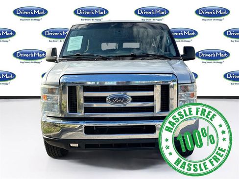 Used 2013 Ford E-350 and Econoline 350 XLT image 2