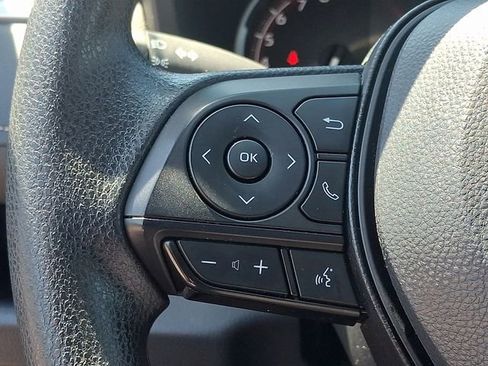 Used 2025 Toyota RAV4 XLE AWD/4WD image 20