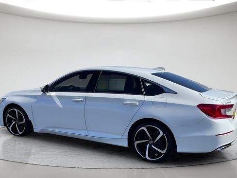 Used 2020 Honda Accord Sport image 8