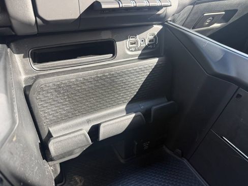 Used 2022 RAM 1500 Big Horn AWD/4WD image 27