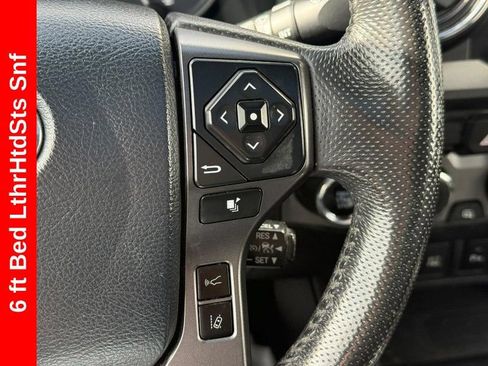 Used 2019 Toyota Tacoma TRD Sport w/ TRD Premium Sport Package AWD/4WD image 21