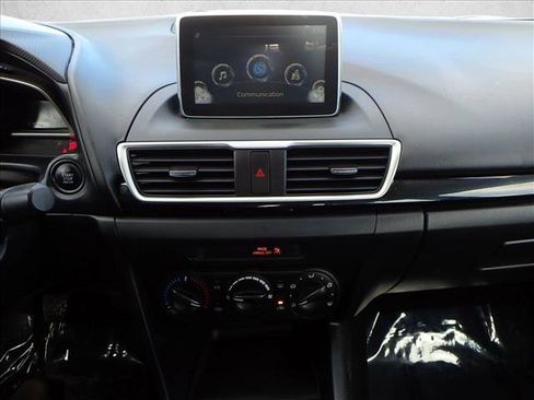 Used 2015 MAZDA MAZDA3 i Sport image 14