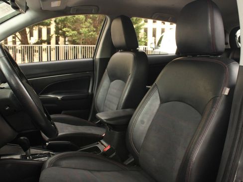 Used 2022 Mitsubishi Outlander Sport SE FWD image 16
