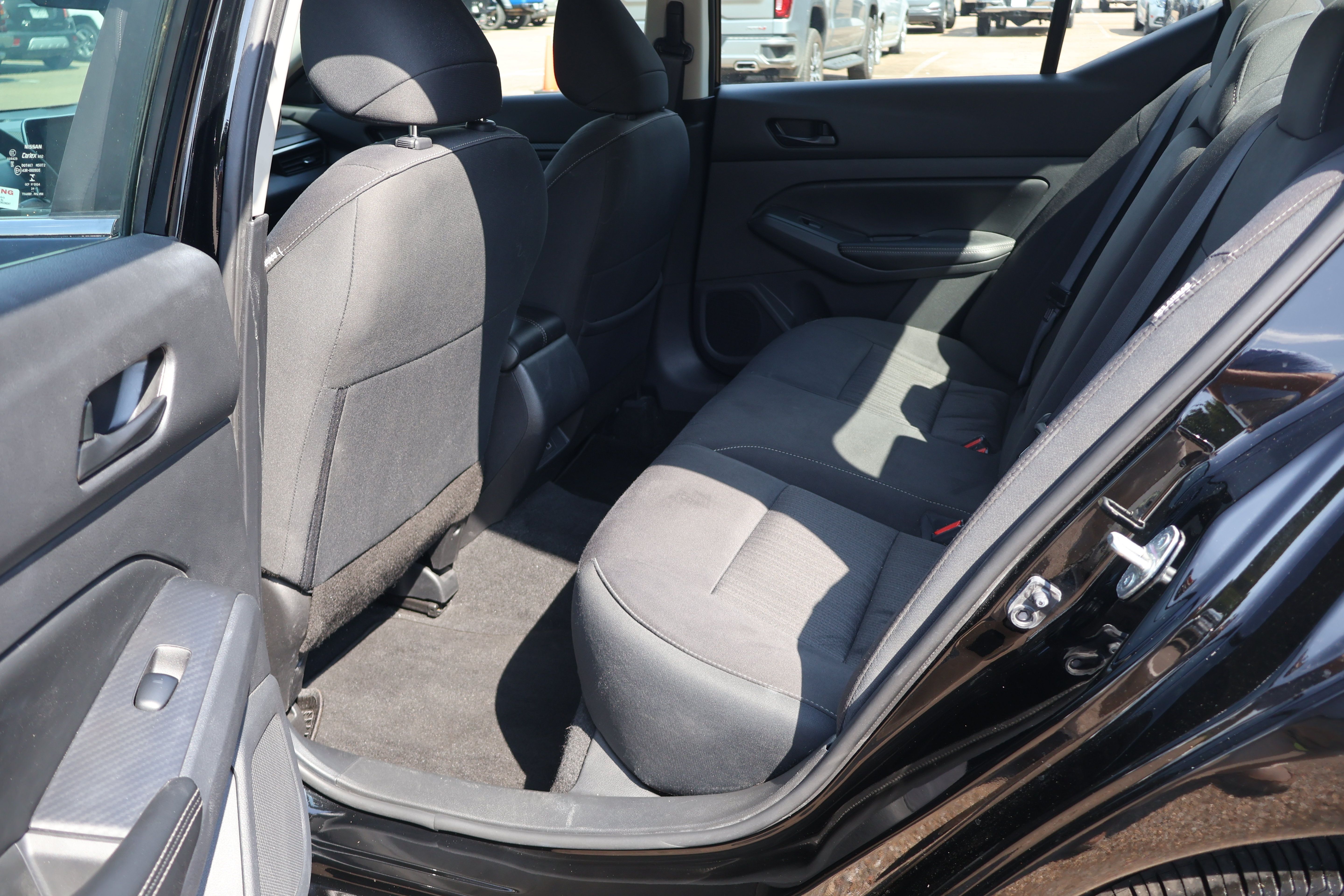 Used 2025 Nissan Altima 2.5 SV FWD image 16