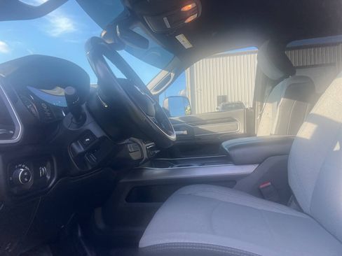 Used 2021 RAM 2500 Big Horn w/ Level 1 Equipment Group AWD/4WD image 9