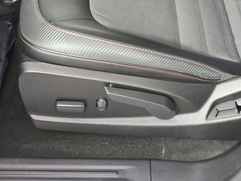 Used 2016 GMC Canyon SLE w/ All Terrain Package image 24