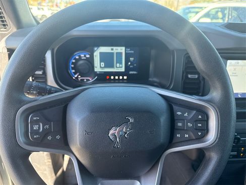 Used 2023 Ford Bronco 4-Door w/ Sasquatch Package image 8