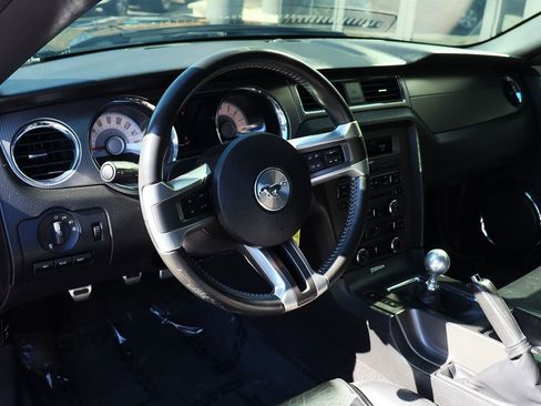 Used 2011 Ford Mustang GT Premium w/ Comfort Pkg image 33