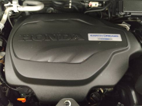 Used 2017 Honda Pilot EX image 30