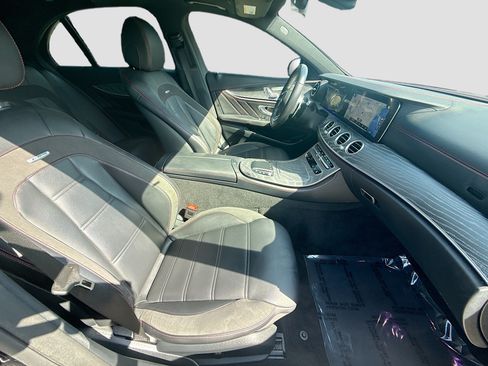 Used 2022 Mercedes-Benz E 53 AMG 4MATIC Sedan image 32
