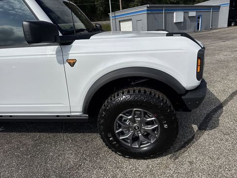 New 2025 Ford Bronco Badlands AWD/4WD image 2