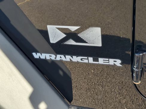 Used 2009 Jeep Wrangler X image 16